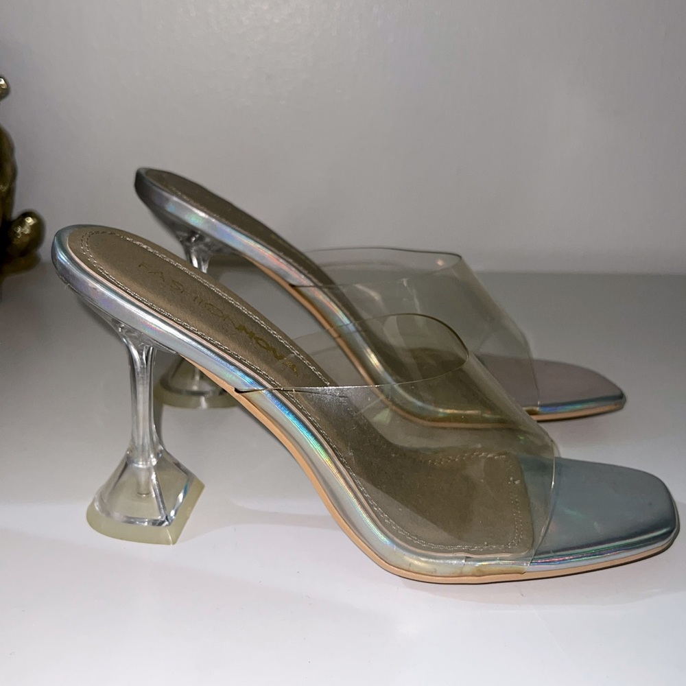 Sz 8 heels